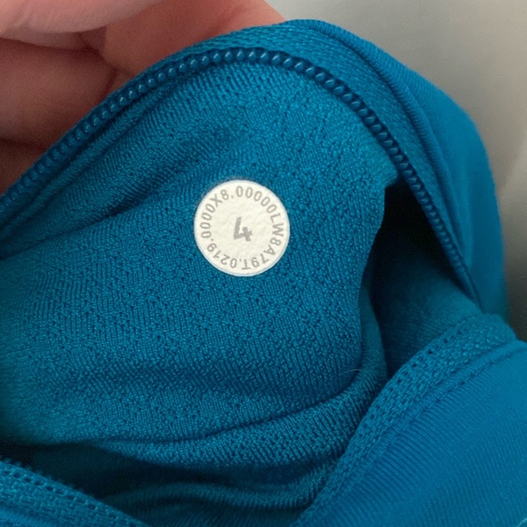 Lululemon Pace Rival Skirt (Tall) *4-way Stretch 15"
Cyprus size 4 golf tennis - Picture 9 of 13